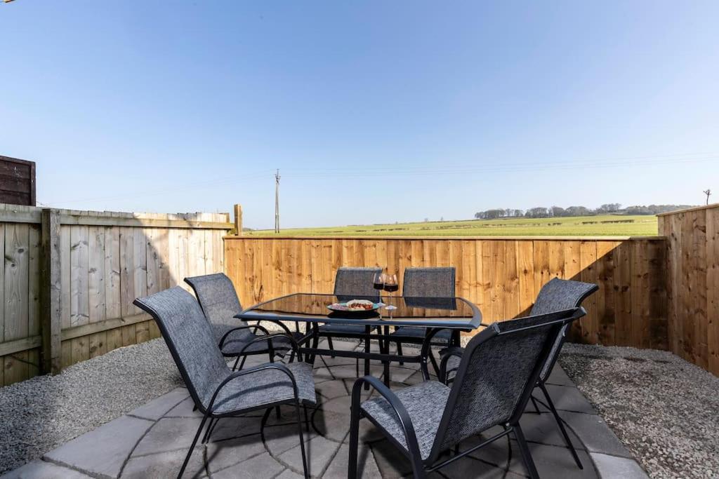 Auckland View - A Comfy & Spacious 4Bed With Views Coundon Exterior foto