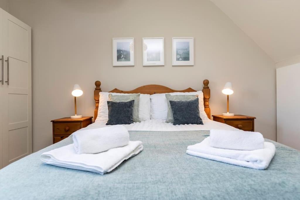 Auckland View - A Comfy & Spacious 4Bed With Views Coundon Exterior foto